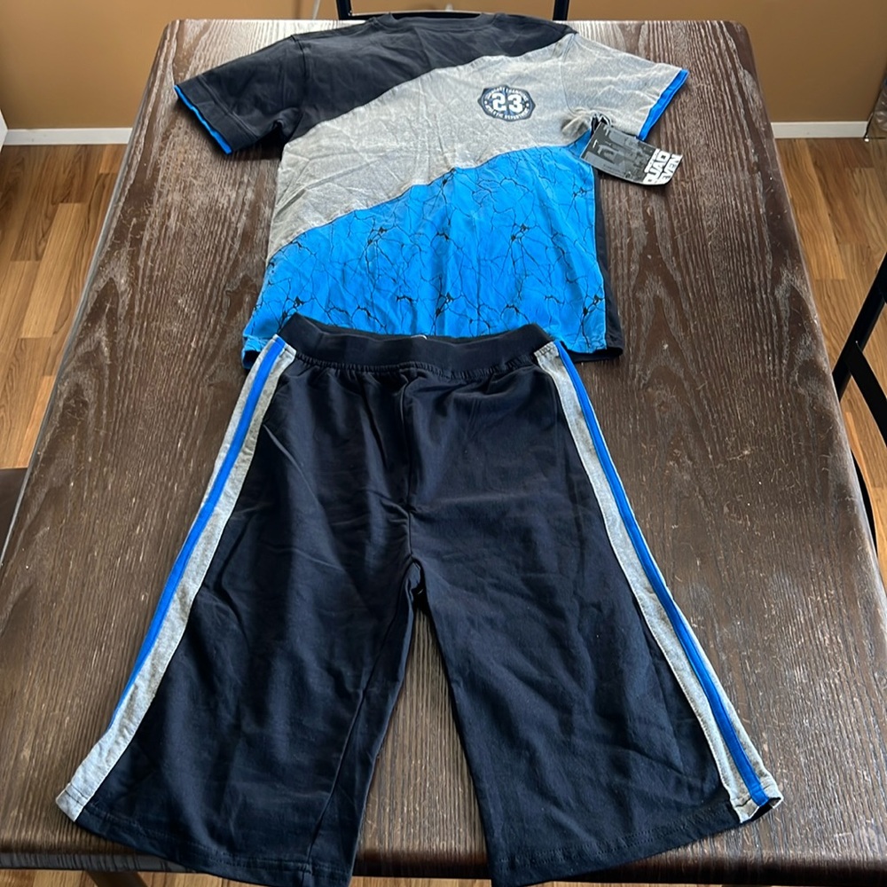 Boys 2 Piece Shorts Set